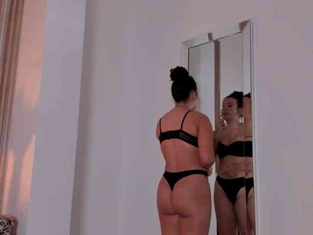 RachellJamess webcam