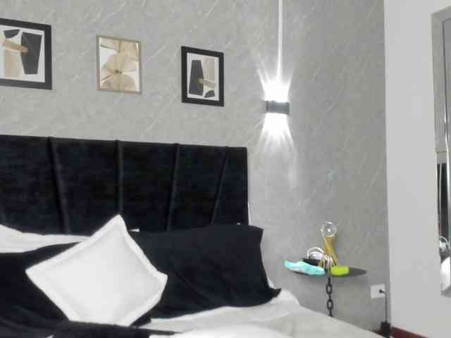 RachellJamess webcam