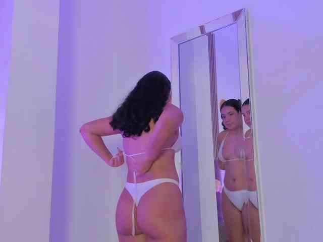 RachellJamess webcam