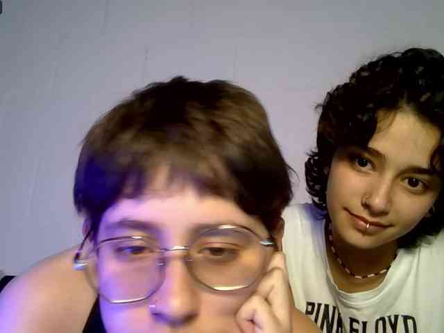 live cam 2 cam Lexaandvenus