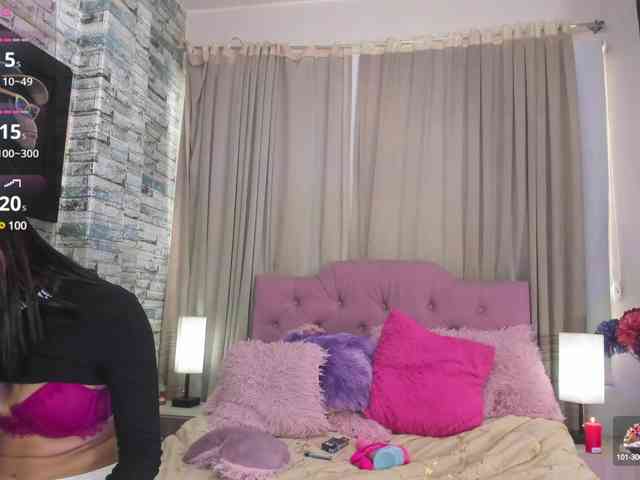 Alia_and_Adara webcam