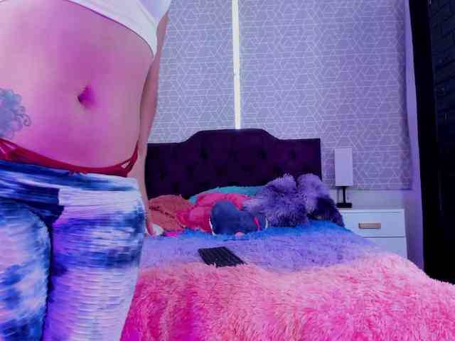 Alia_and_Adara webcam