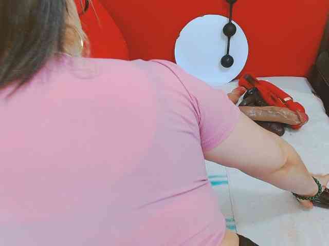 KiannaSex08 webcam