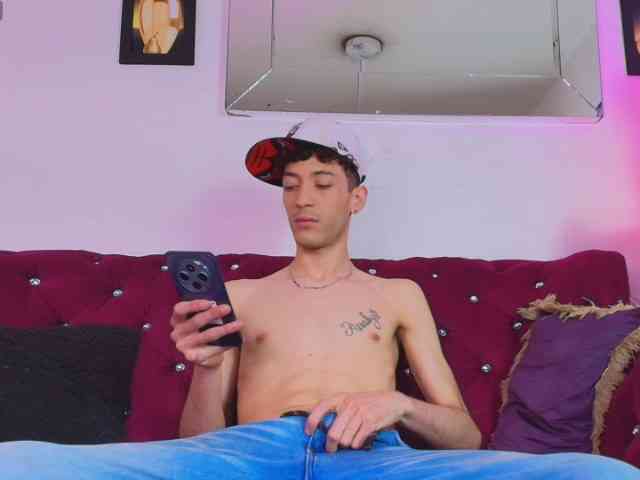 AshtonMyers AshtonMyers