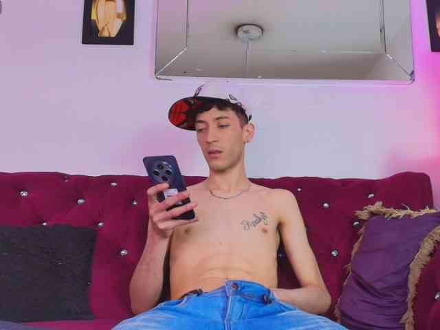 AshtonMyers AshtonMyers