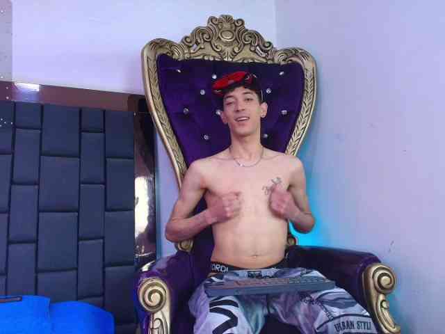 AshtonMyers AshtonMyers