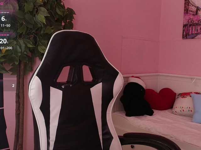 Inari-Okami's BongaCams show and profile