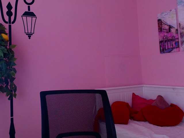 Inari-Okami's BongaCams show and profile