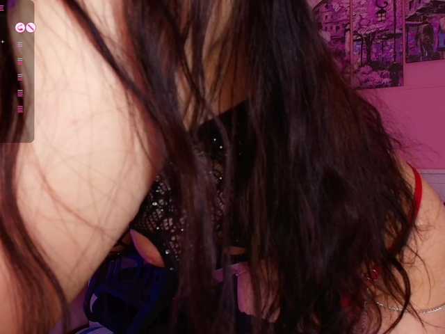 Inari-Okami's BongaCams show and profile