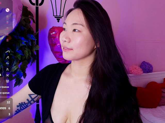 Inari-Okami's BongaCams show and profile