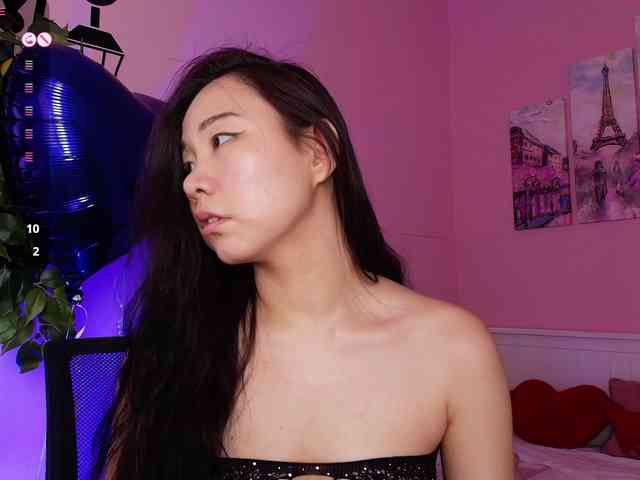 Inari-Okami Live Webcam on BongaCams