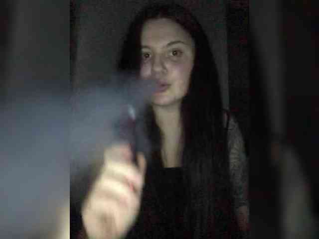 LilMissKneels