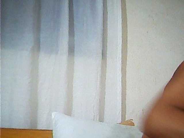 Lekah Live Cam on BongaCams and RICams