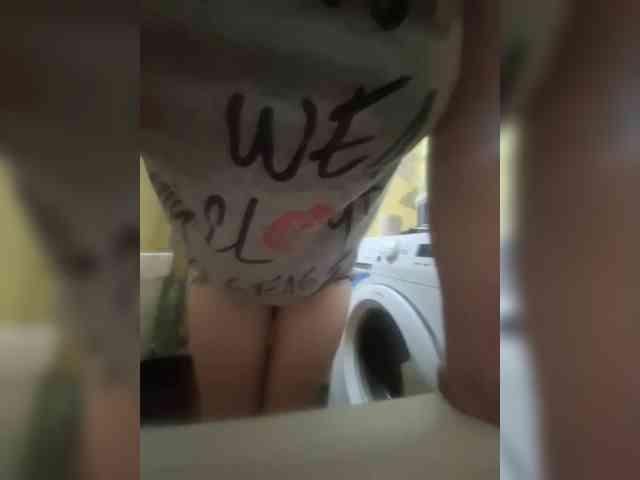 Vikki3011 webcam