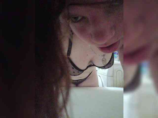 Vikki3011 webcam