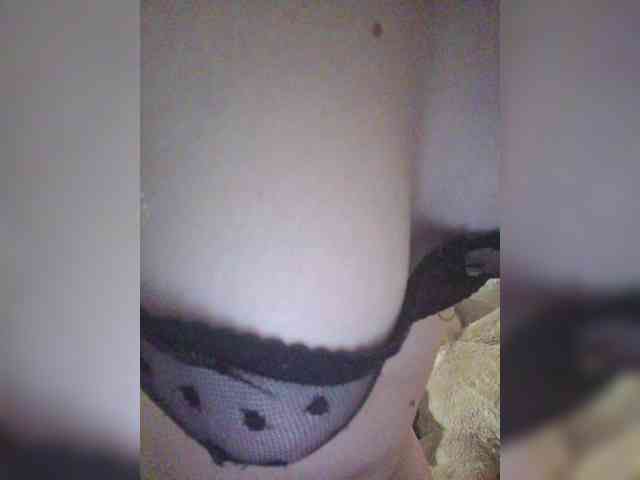 Vikki3011 webcam