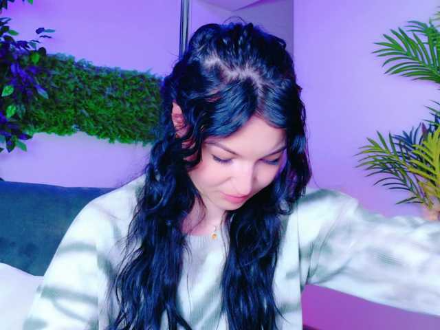 IchTahira's BongaCams show and profile