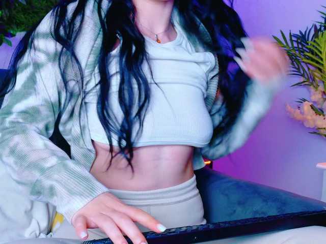 IchTahira's BongaCams show and profile