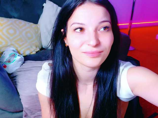 IchTahira's BongaCams show and profile