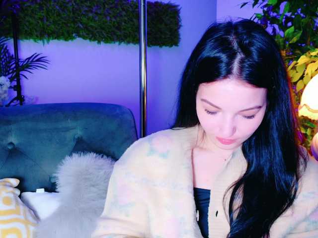 IchTahira's BongaCams show and profile