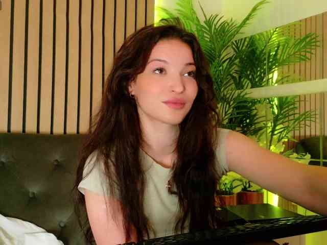 IchTahira webcam