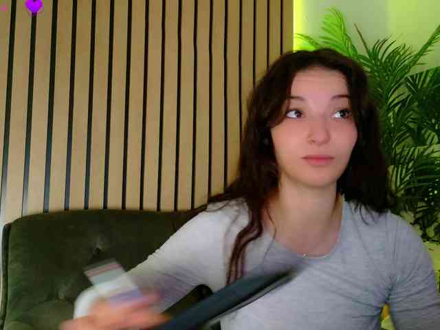 IchTahira webcam