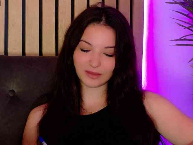 IchTahira webcam