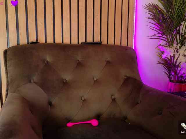 IchTahira webcam