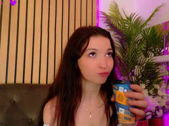 IchTahira webcam