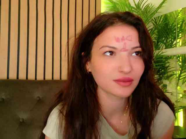 IchTahira webcam