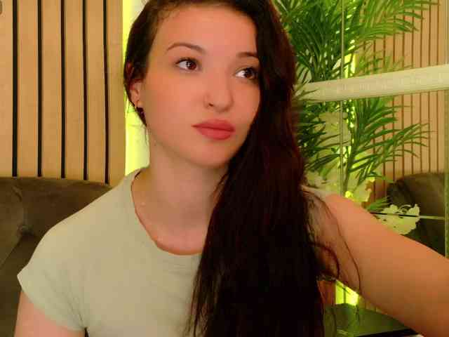 IchTahira webcam