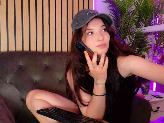 IchTahira webcam