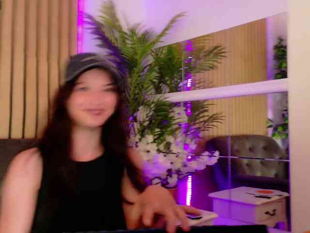 IchTahira webcam
