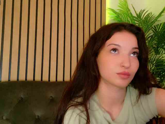 IchTahira webcam