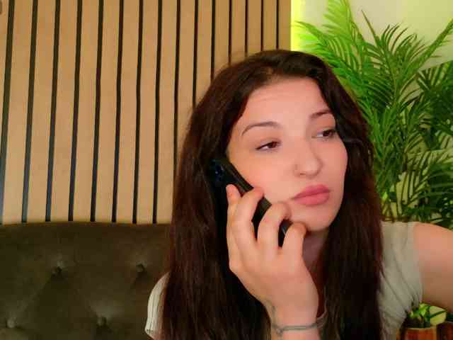 IchTahira webcam