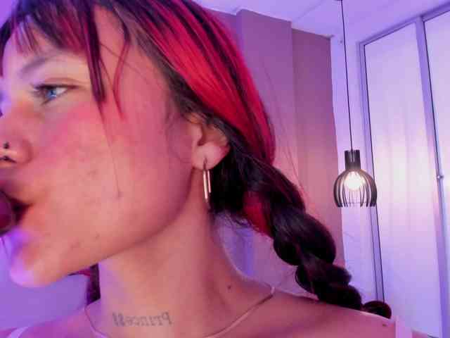 Miiaa-Joness webcam