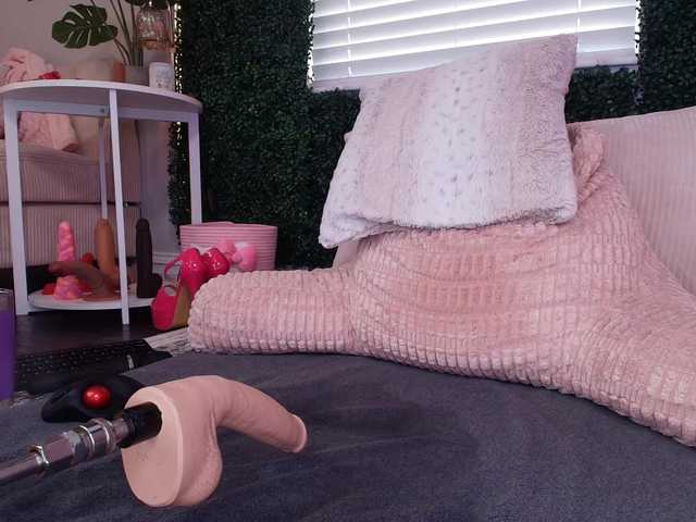 lexibby69's BongaCams show and profile