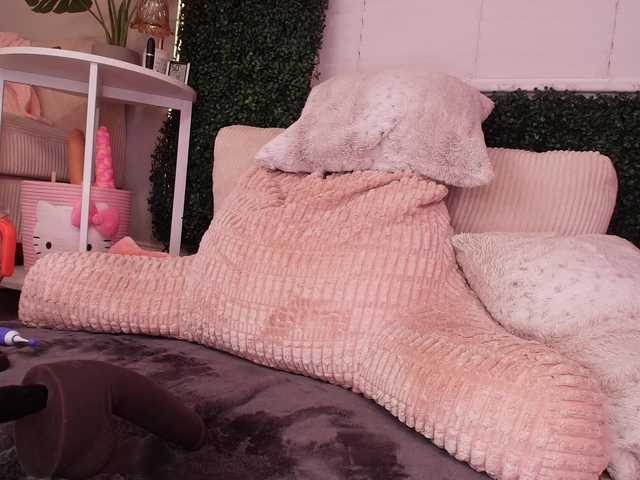 lexibby69's BongaCams show and profile