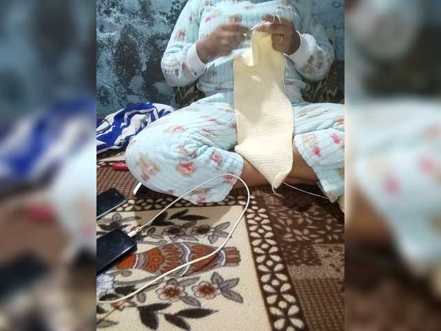 Priyacam's BongaCams show and profile