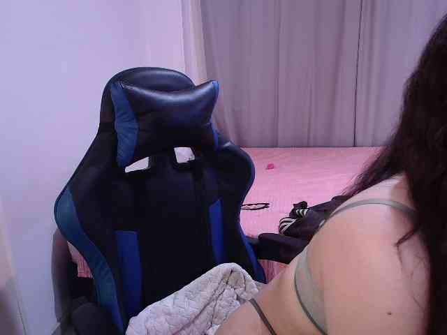 khatyjonesjones webcam