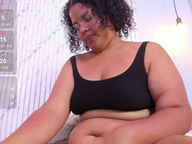 SussyBlom webcam
