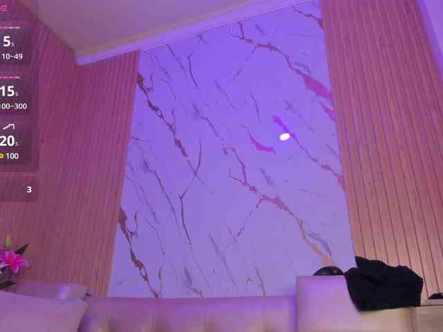 SussyBlom webcam