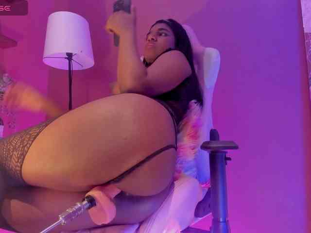 KendraChavezz1 webcam