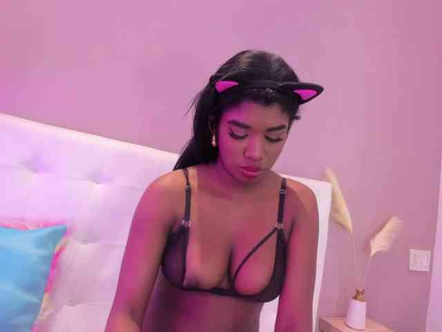 KendraChavezz1 webcam