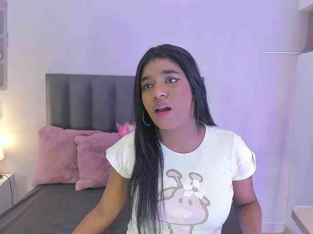 KendraChavezz1 webcam