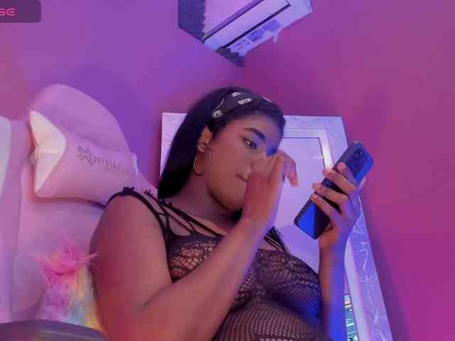 KendraChavezz1 webcam