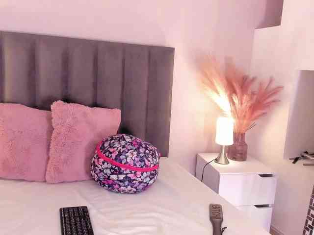 KendraChavezz1 KendraChavezz1