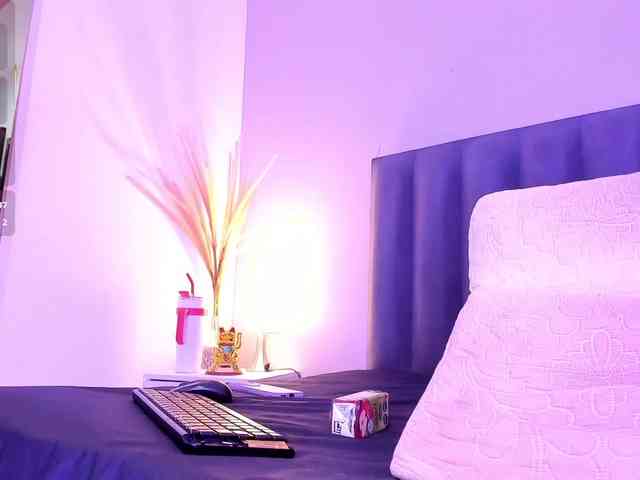 KendraChavezz1 webcam