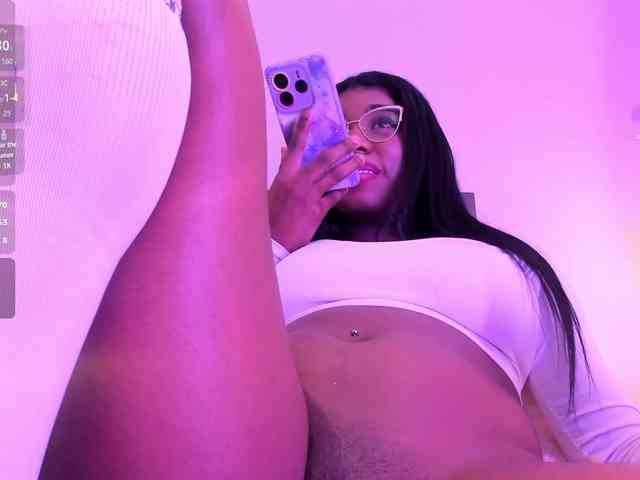 KendraChavezz1 webcam