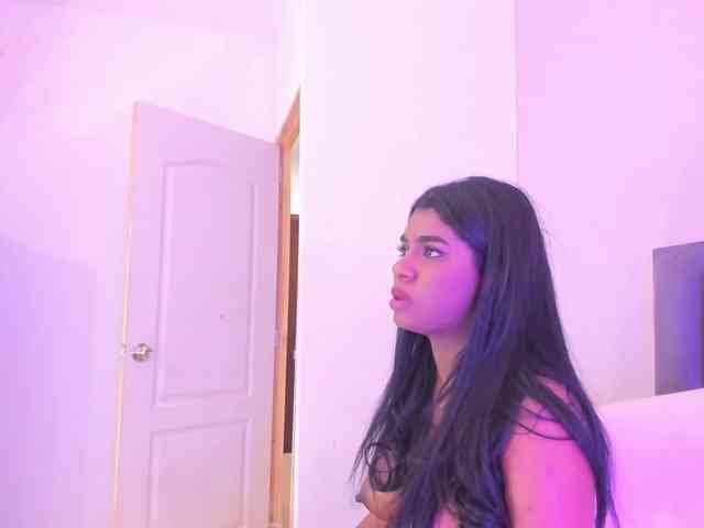 KendraChavezz1 webcam